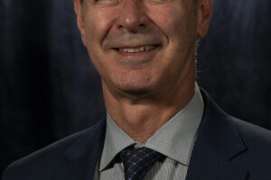 Dr. Cantens, Bernie