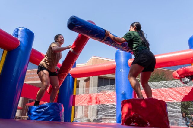 🐺 HOCO WEEK: Inflatables on the Mall | Monday, Oct. 12 | 6 –8 :30 p.m. | UC Mall