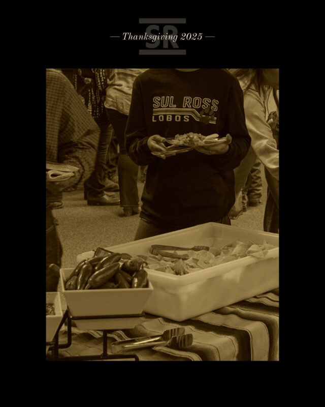 Thanksgiving Day 2025 | Vintage Style

Share your full plates and big smiles! Tag @sulrossstate and @sulrossintl in your pictures, branded and all!

Thanksgiving Day, Sul Ross State University